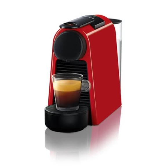 Nespresso Essenza Mini in Ruby Red - Picture 3 of 7